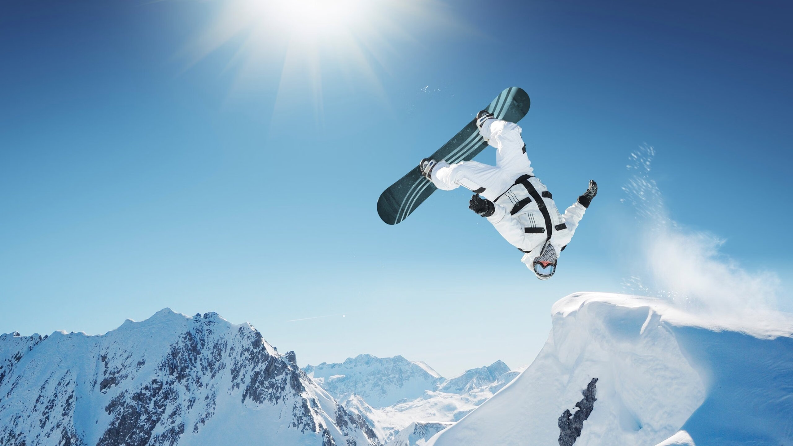 粉丝自制停车接力赛：疯狂创意大放送